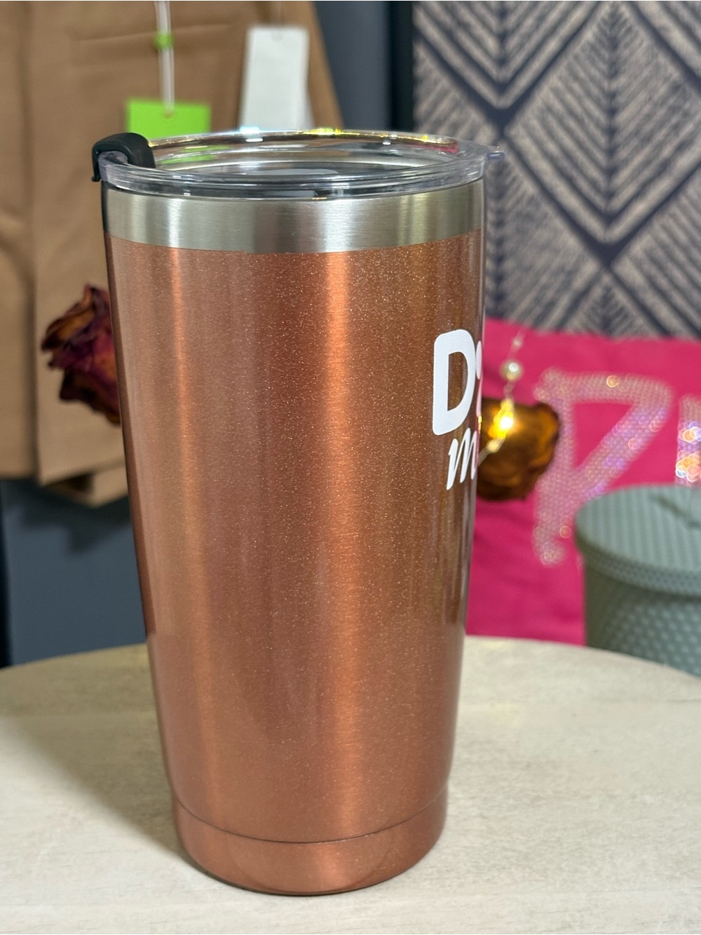 The "Dog Mom" ​​Stainless Steel Thermal Mug in Rose Gold 🐶 - Picture 6 of 16